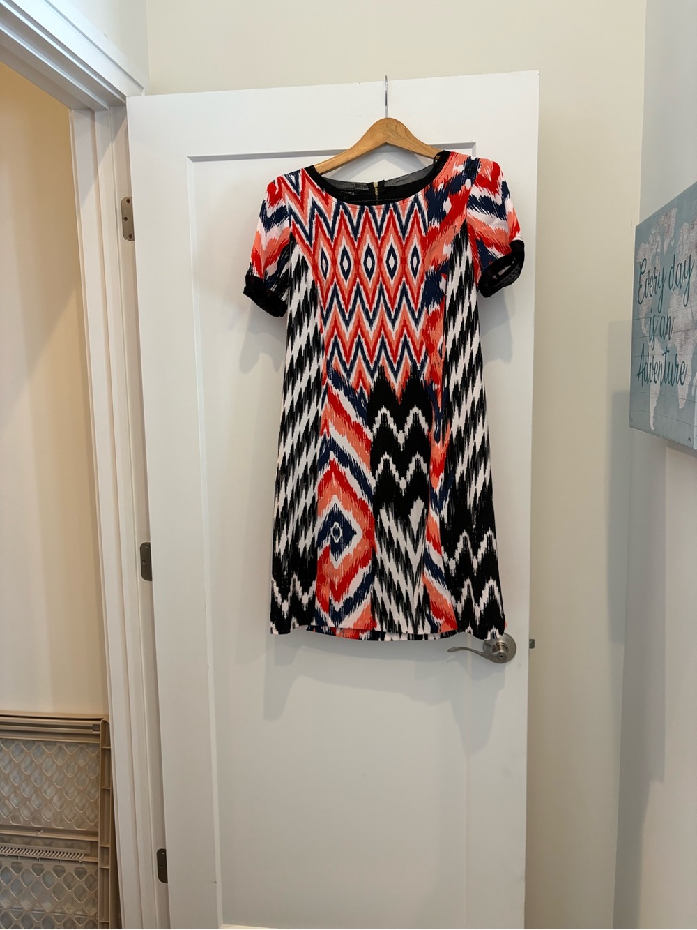 Jones New York Navy, Red & White Ikat-Print Shift Dress with Gold Zip